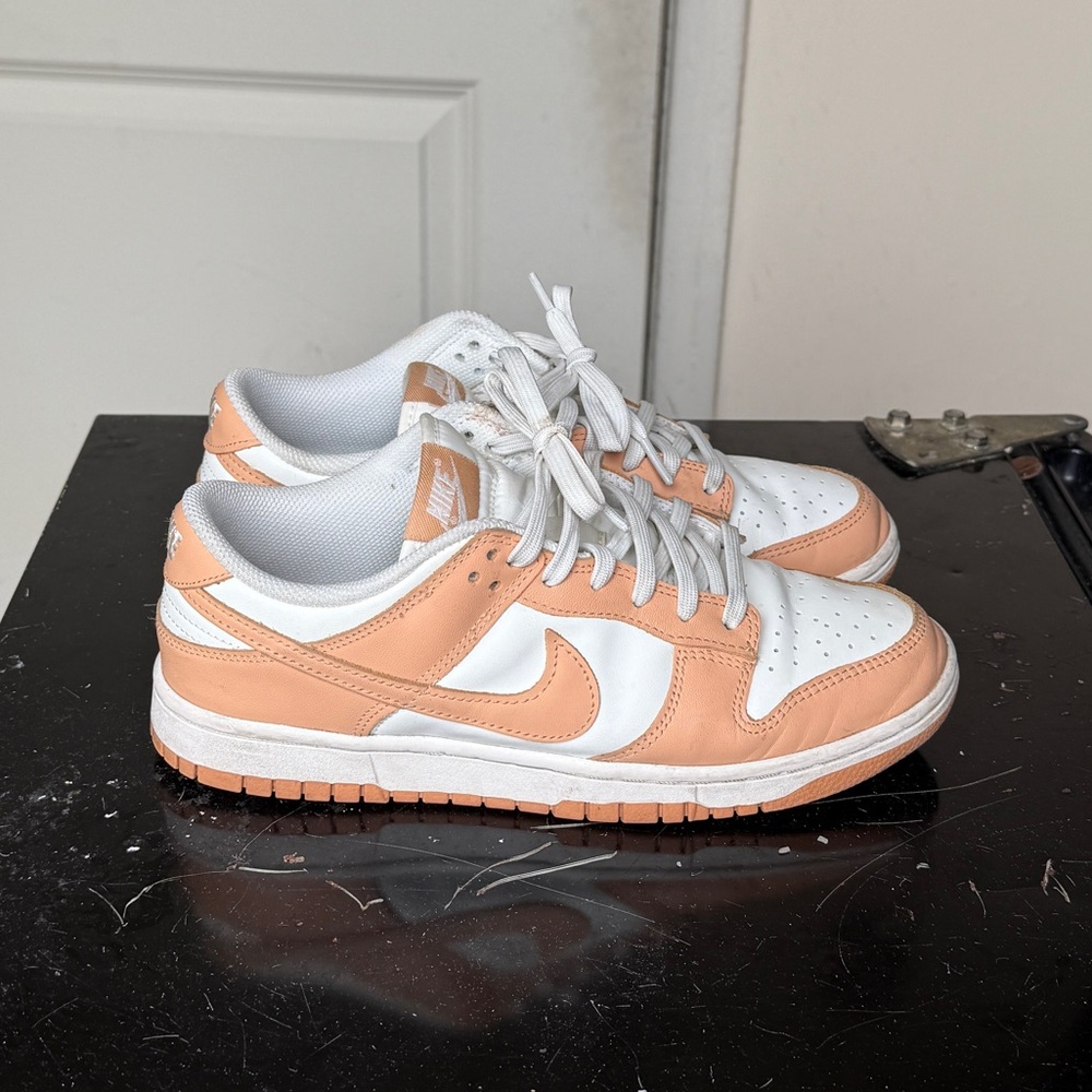 Nike Dunk “Harvest Moon” Size 9W/7.5M